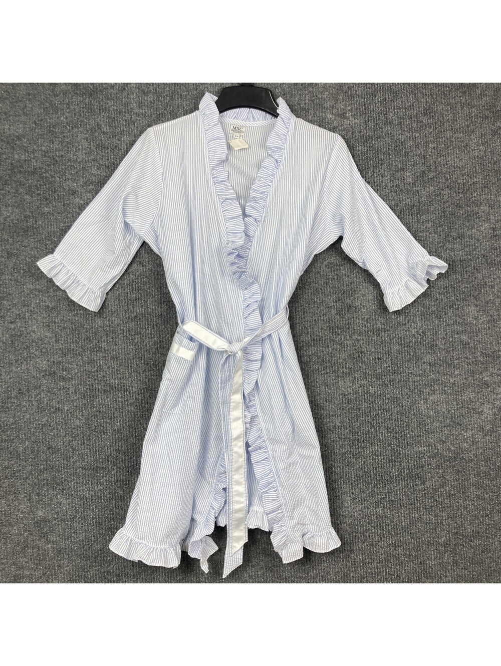 MSC Mainstreet Collection Womens S/M Blue Seersucker Ruffle Pocket Robe NWT